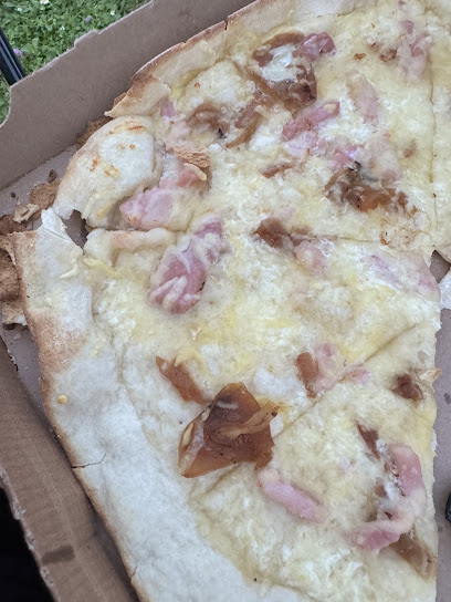 Pizza de Pizza au 3 C à Saint-Alban-de-Montbel